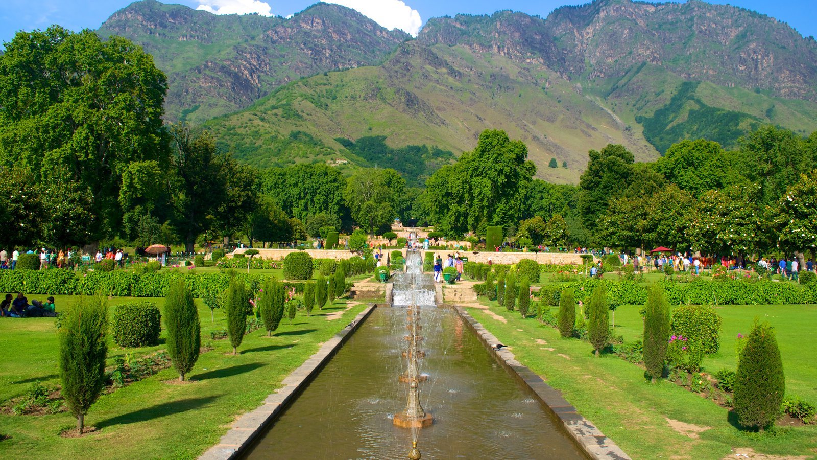 Best Time to Visit Mughal Garden