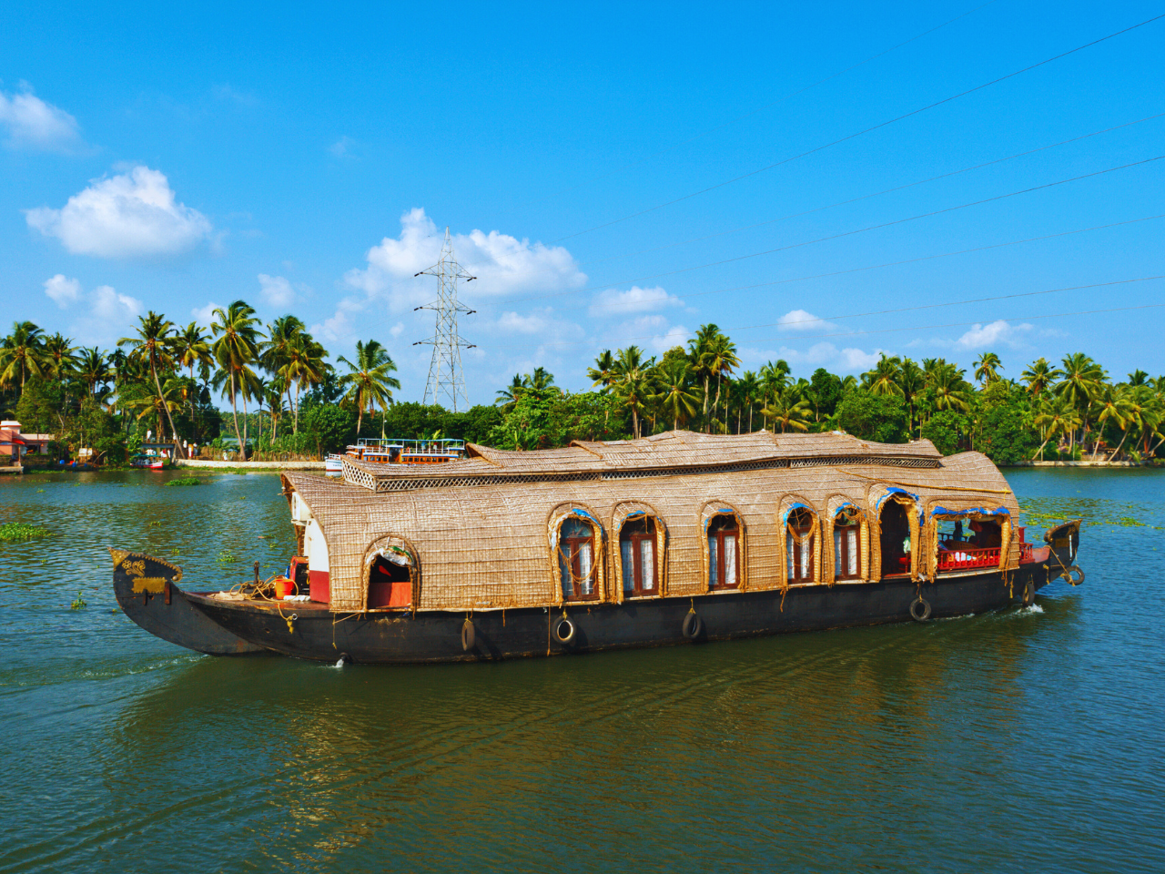 Kerala Honeymoon Package For 2 Nights 3 Days